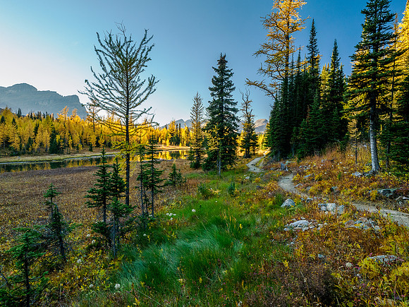 Hiking from Wonder Pass to Og Lake.