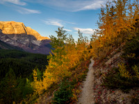Hiking from Og Lake to Citadel Pass.