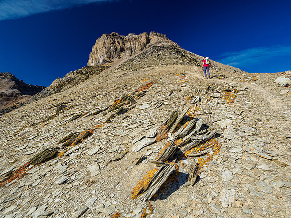 Ascending the SE ridge of The Towers.