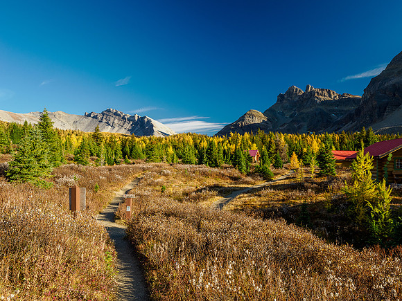 Hiking from Wonder Pass to Og Lake.