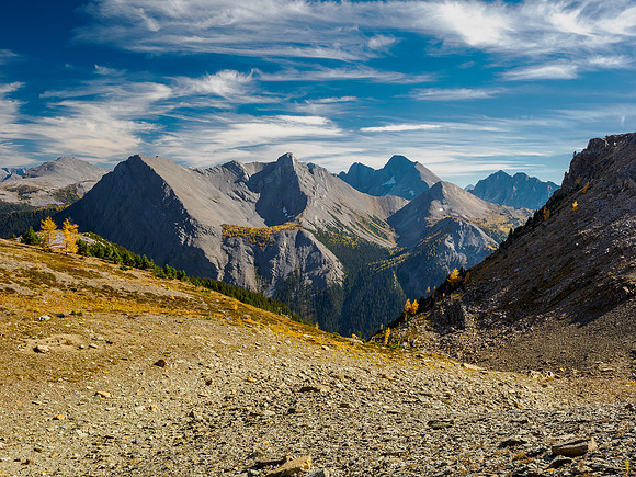 Traversing the SE bowl of The Towers to the SE ridge.