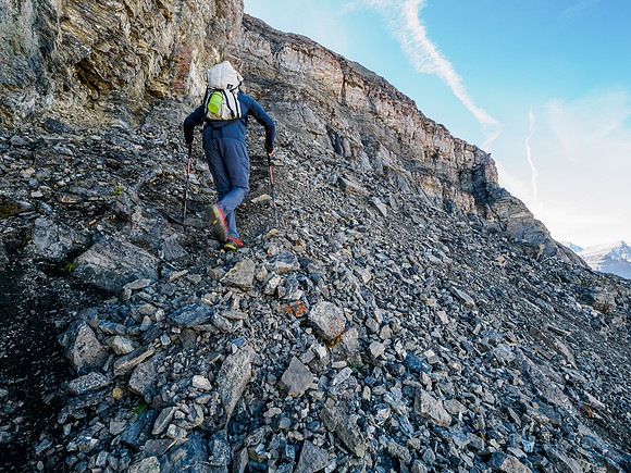 Traversing around NE cliffs on Wonder Peak.