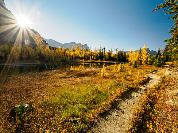 Hiking from Wonder Pass to Og Lake.