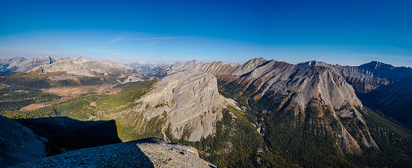 Views over Cave mountain to Og and Bashan.