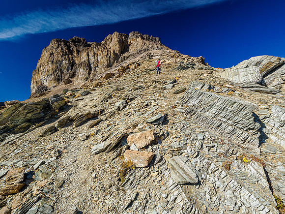 Ascending the SE ridge of The Towers.