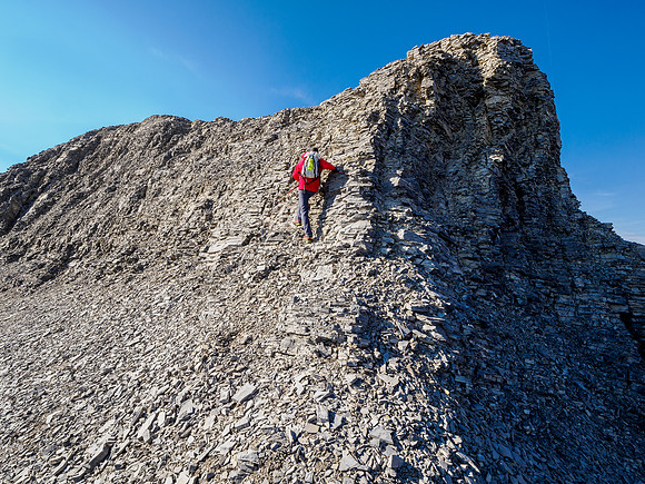 Traversing back from Gibraltar Rock to Mount Cautley.