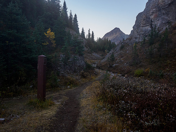 Early morning hike from Og Lake to Lake Magog.