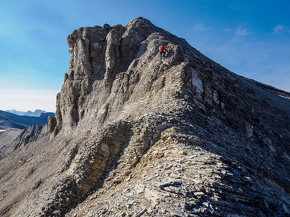 Traversing back from Gibraltar Rock to Mount Cautley.