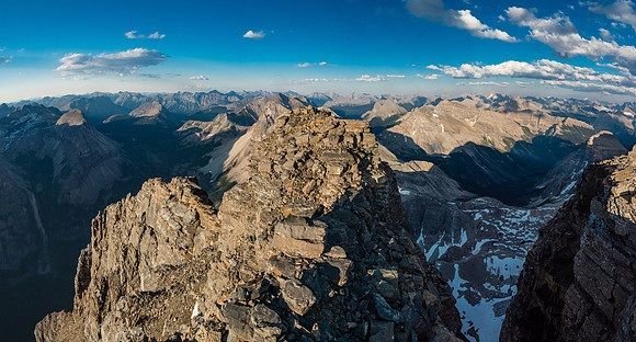 Looking back at the exposed (but very short) ridge to the summit.