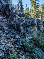 The interesting - and wet - break through the cliff bands that generate the nice waterfall and guard the upper bowls between Alcantara and Brussilof.