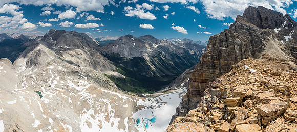 Nice views from the col looking east towards Mount Aurora and Byng at left and Red Man Mountain at center. The snow slope we used to access the NE ridge of Brussilof is just visible at far upper righ
