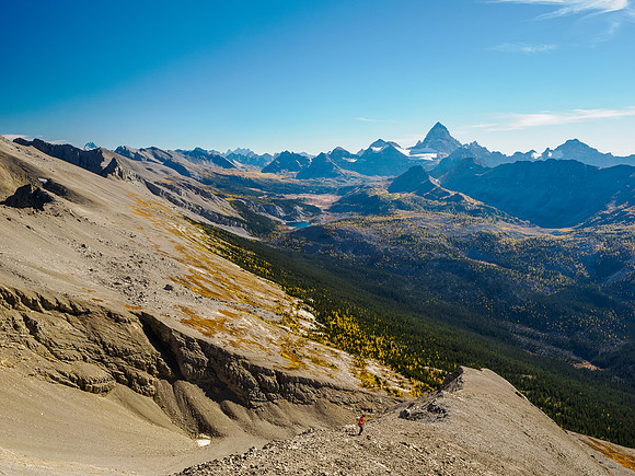 Descending the easy south face of Nasswald.