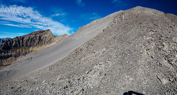 Scrambling up a shallow ridge on the south face of Nasswald Peak.
