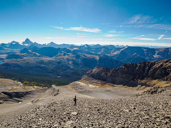 Descending the easy south face of Nasswald.