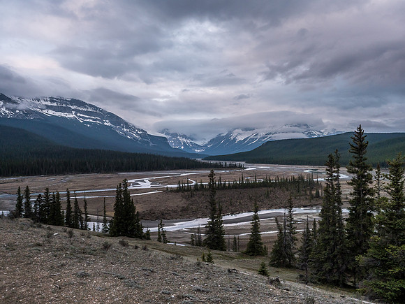 A view from the viewpoint just down the trail from the Glacier Lake parking lot - key word here is "down".