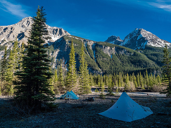 A delightful camp on soft ground! Good thing I brought my -18 down sleeping bag eh?! ;)