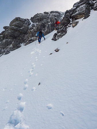 Bypassing the rock back on the west ridge.