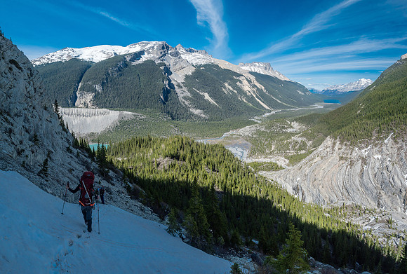 Descending the moraine.