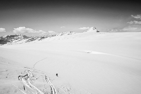 Ferenc skis down the northeast shoulder of Castleguard towards the Columbia neve. This was the best skiing of the day.