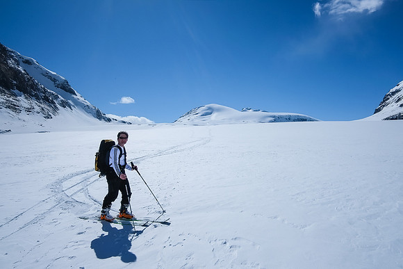 Nearing the end of the easy ride down the Saskatchewan Glacier.
