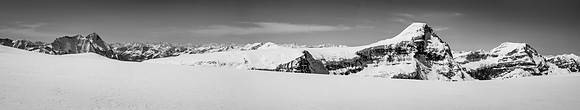 Panorama from the west shoulder of Snowdome showing Columbia, King Edward, South and North Twin.