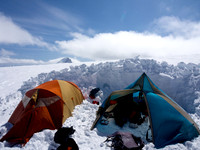 Note the wall - it kept getting larger and larger as we got more and more bored at camp ;-). The wind was relentless