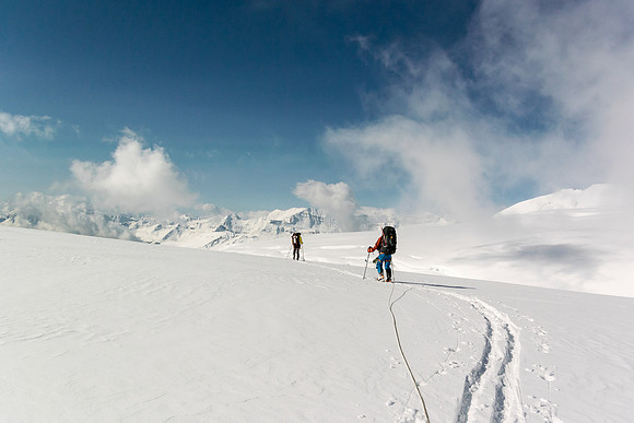 Starting to trend south to avoid crevasses in the trench.