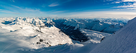 Spectacular views over the east ridge next to the SE face and into BC, down the Bush River Valley at center. I've driven that road many times now.