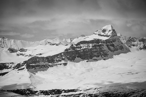 I love Dias Mountain and want to climb it some day.