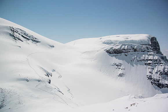 Our approach tracks from Stutfield - you can barely spot the CSMC group at the col.