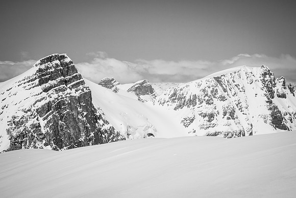 Woolley (L) and Diadem (R) from the summit of Cromwell.