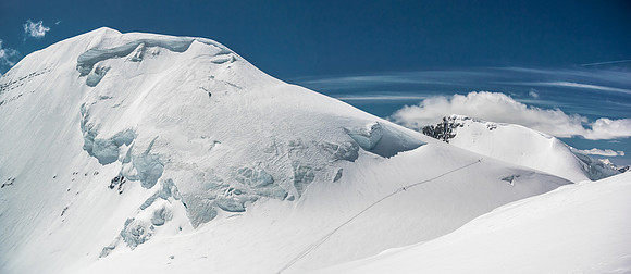 Steven and Ben work their way over to the North / South Twin col.