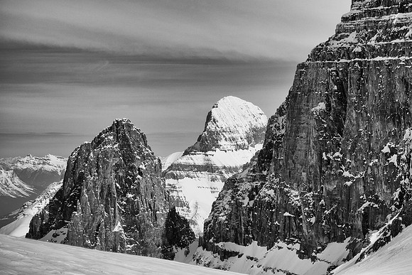 The very impressive terrain looking north along the west face of North Twin at Mount Alberta.