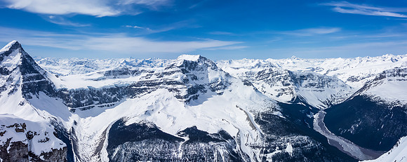 King Edward and the Columbia River valley FAR below (2000+ meters!). Tsar, Clemenceau and many, many other peaks are in this stunning view.