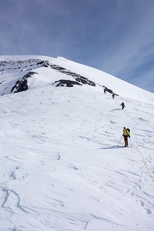 The group descends North Twin's south ridge.