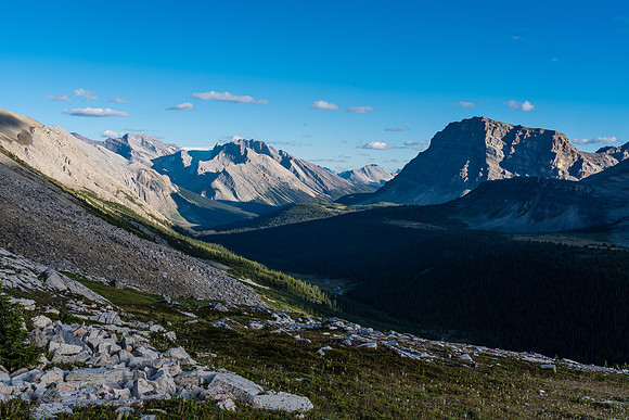 Distant views south towards Mount Drummond (L) past Minnow Peak (R).