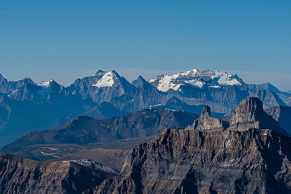 Minnow Peak and Molar Mountain in front of Mount Victoria.