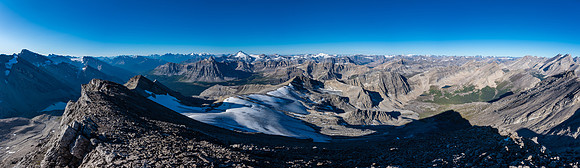 Summit panorama from Cataract (L) to Pipestone, Minnow, Hector and Willingdon (R).