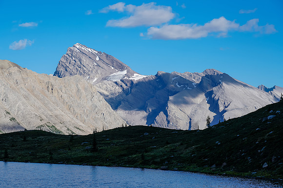 Cataract Peak looms over the Pipestone River Valley.