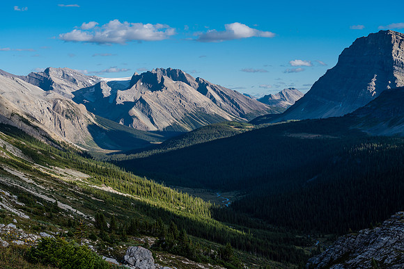 Distant views south towards Mount Drummond (L) past Minnow Peak (R).