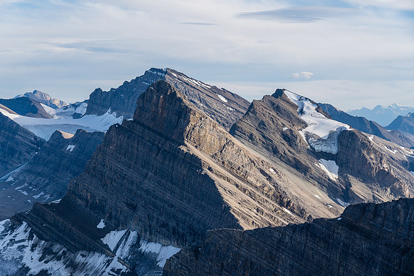 Cataract Peak at center with Little Cataract and its glacier at right.