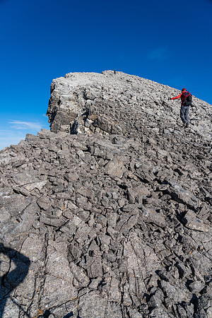 Nearing the summit of Dip Slope Mountain.