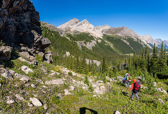 Descending into the valley north of our Deluc bivy site.