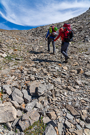 A steep grind up to the north shoulder under a hot sun.