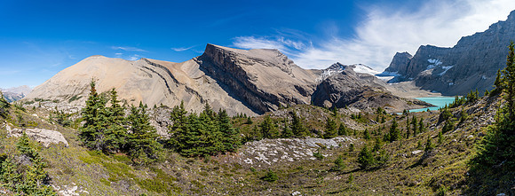 The outlier of Dip Slope is well over 10000 feet at left.