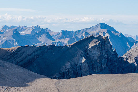 Mount Mamen in the distance at right.