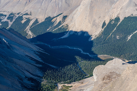 The Roaring Creek Valley sits hundreds of meters below to the east.