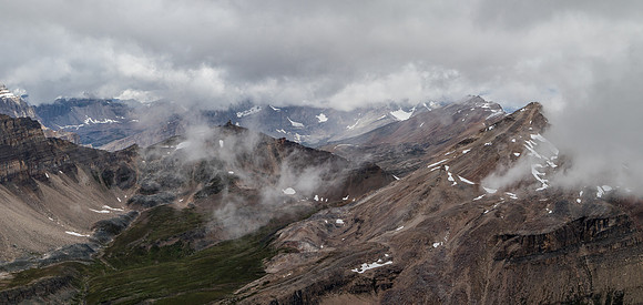 Views over North Molar Pass with The Fang at center and Molarstone rising to the right.