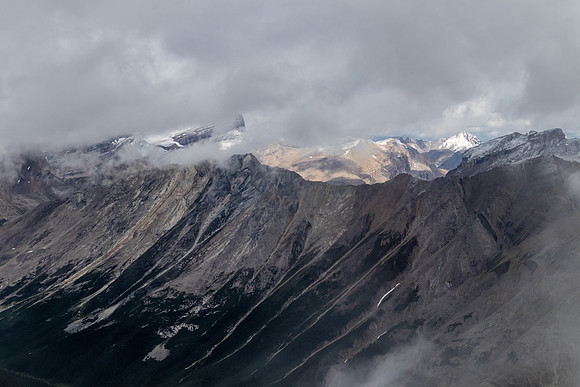 Mount Harris just visible at distant left with part of Dip Slope at right.