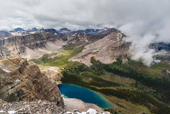 North Molar Pass, The Fang and Molarstone rise over the upper Fish Lake.